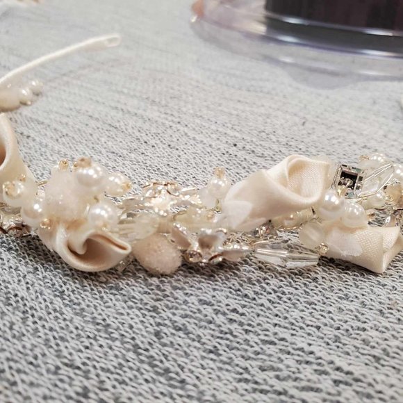 Beautiful David\'s Bridal Tiara main image 4